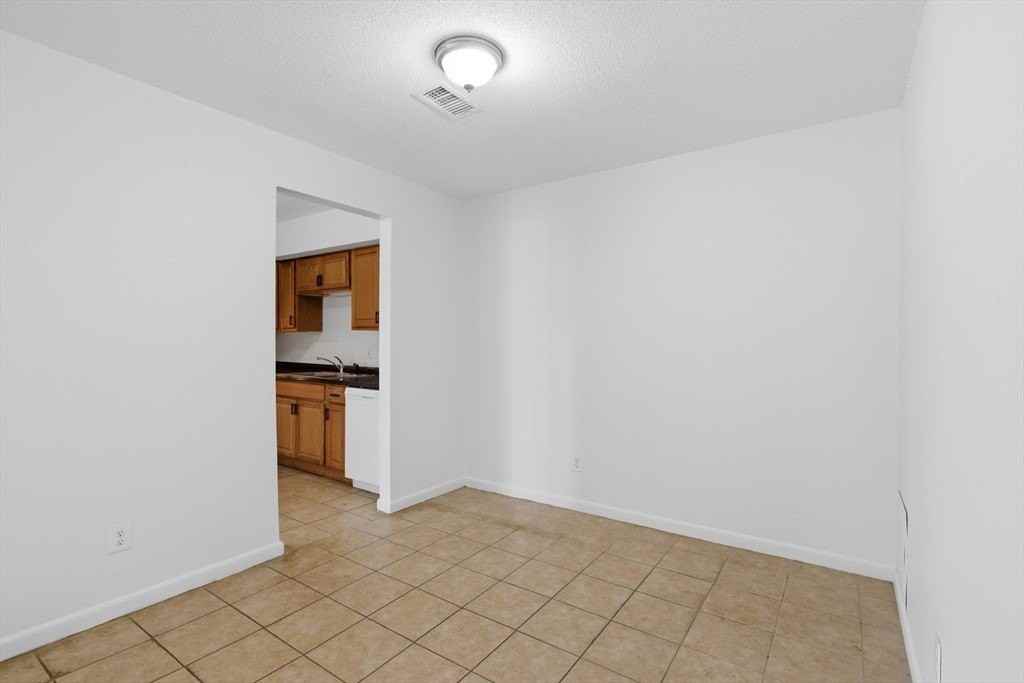 26 Beacon St #10F - Photo 4 of 19