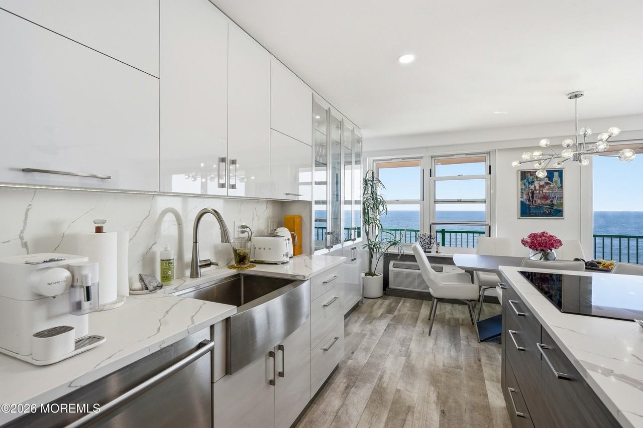 480 Ocean Ave N #9H - Photo 4 of 50