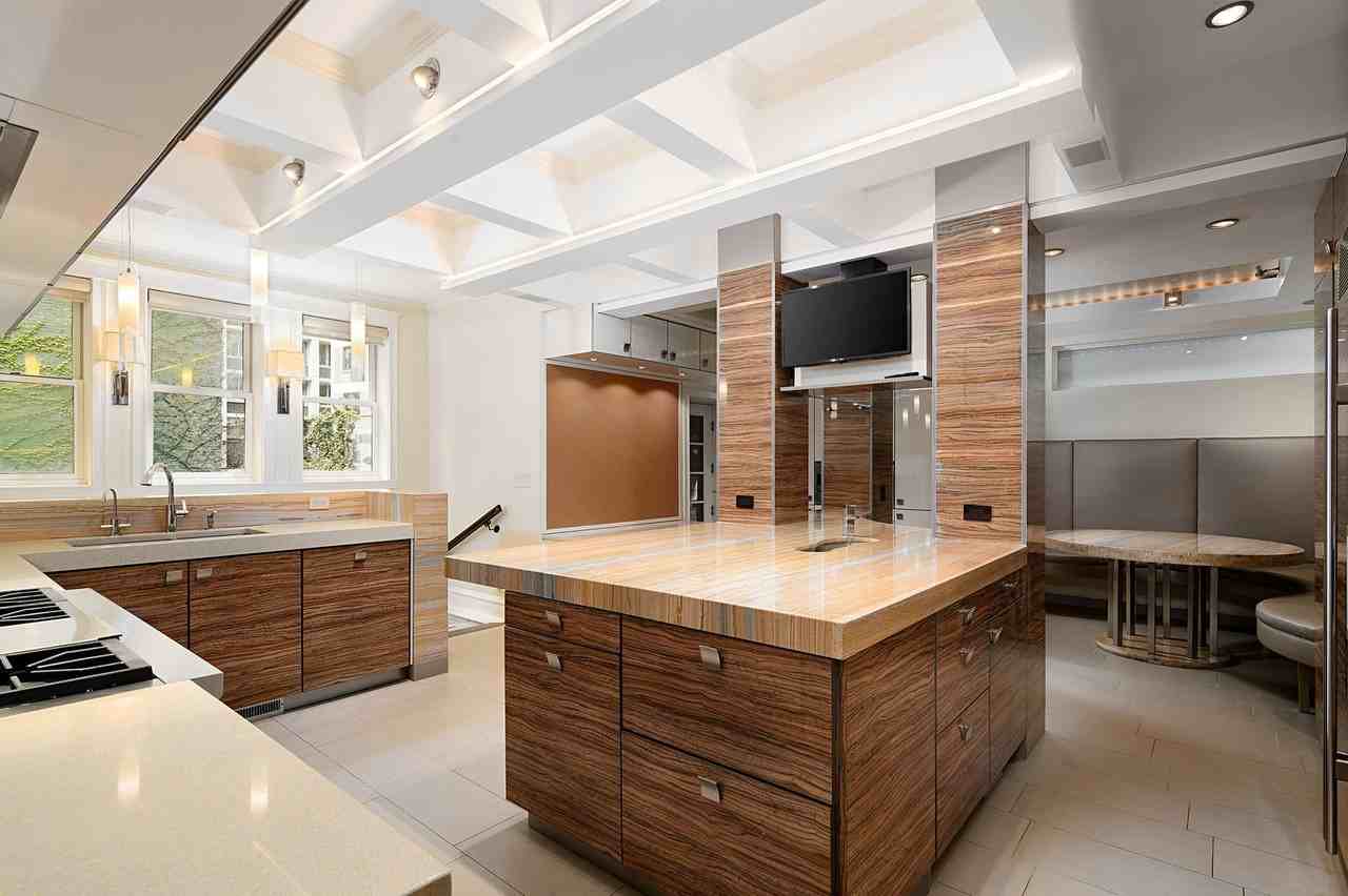 1347 N State Pkwy Unit 1 - Photo 6 of 27