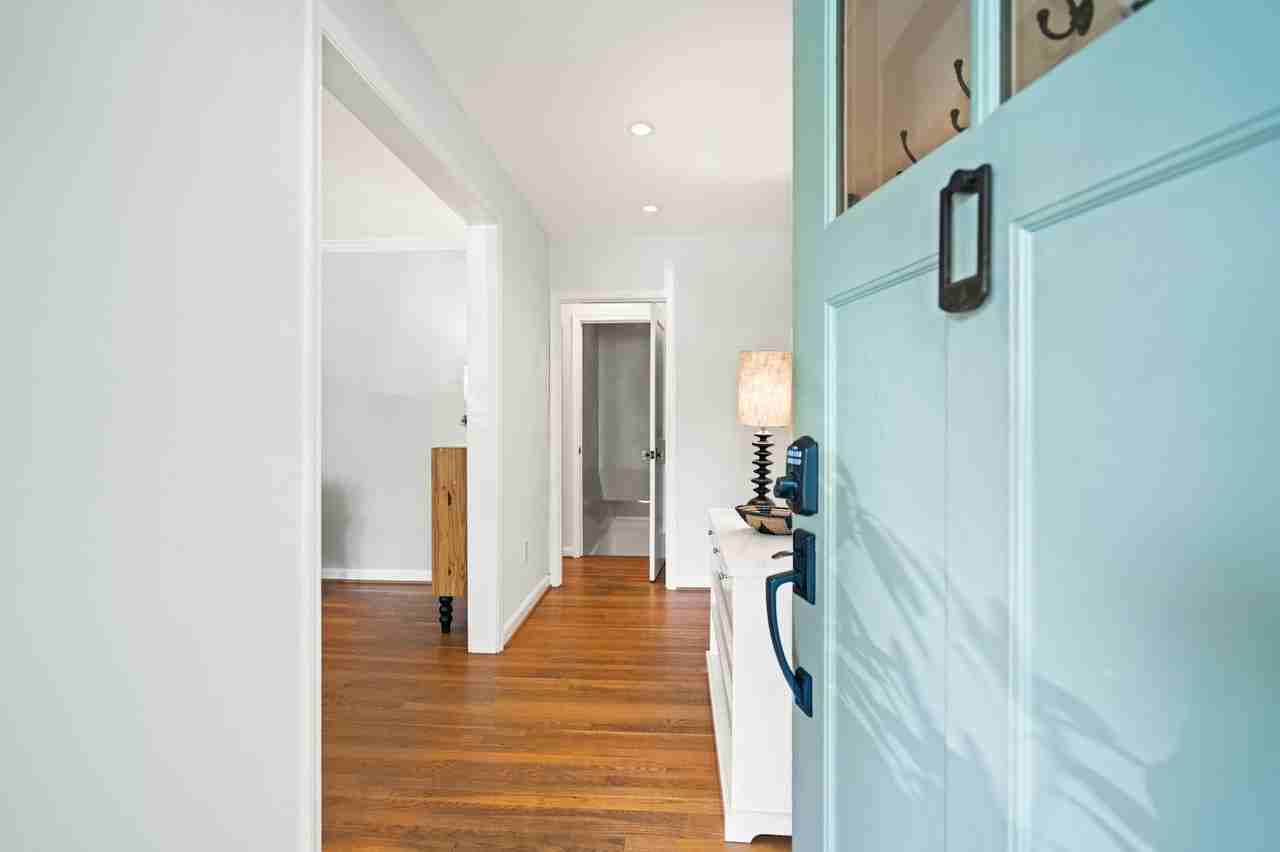 5191 Linnean Ter Nw #1 - Photo 4 of 39