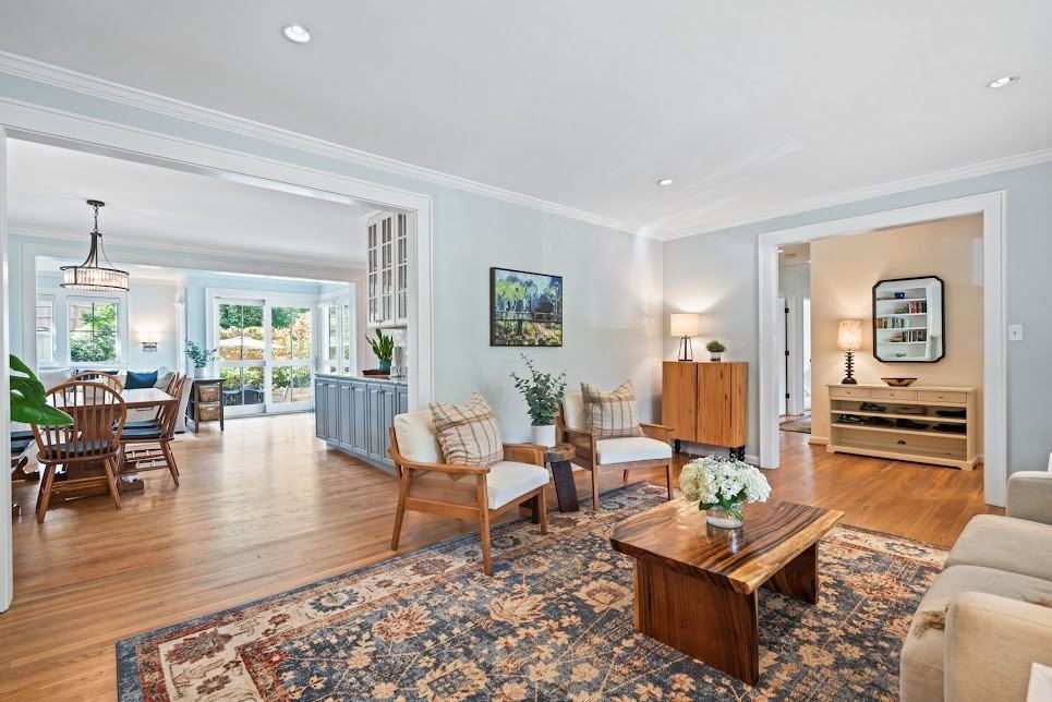 5191 Linnean Ter Nw #1 - Photo 6 of 39