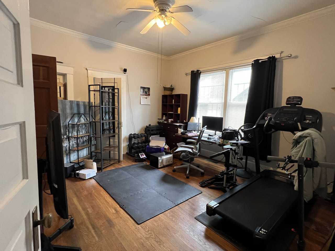 502 Greenwood Avenue Northeast #A - Photo 3 of 11