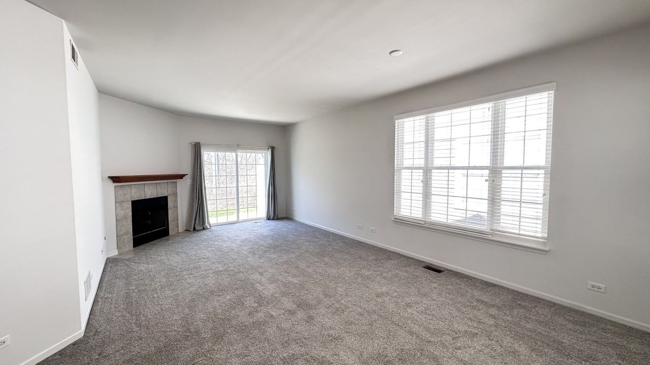 1535 Reserve Ln Unit 1535 - Photo 2 of 10