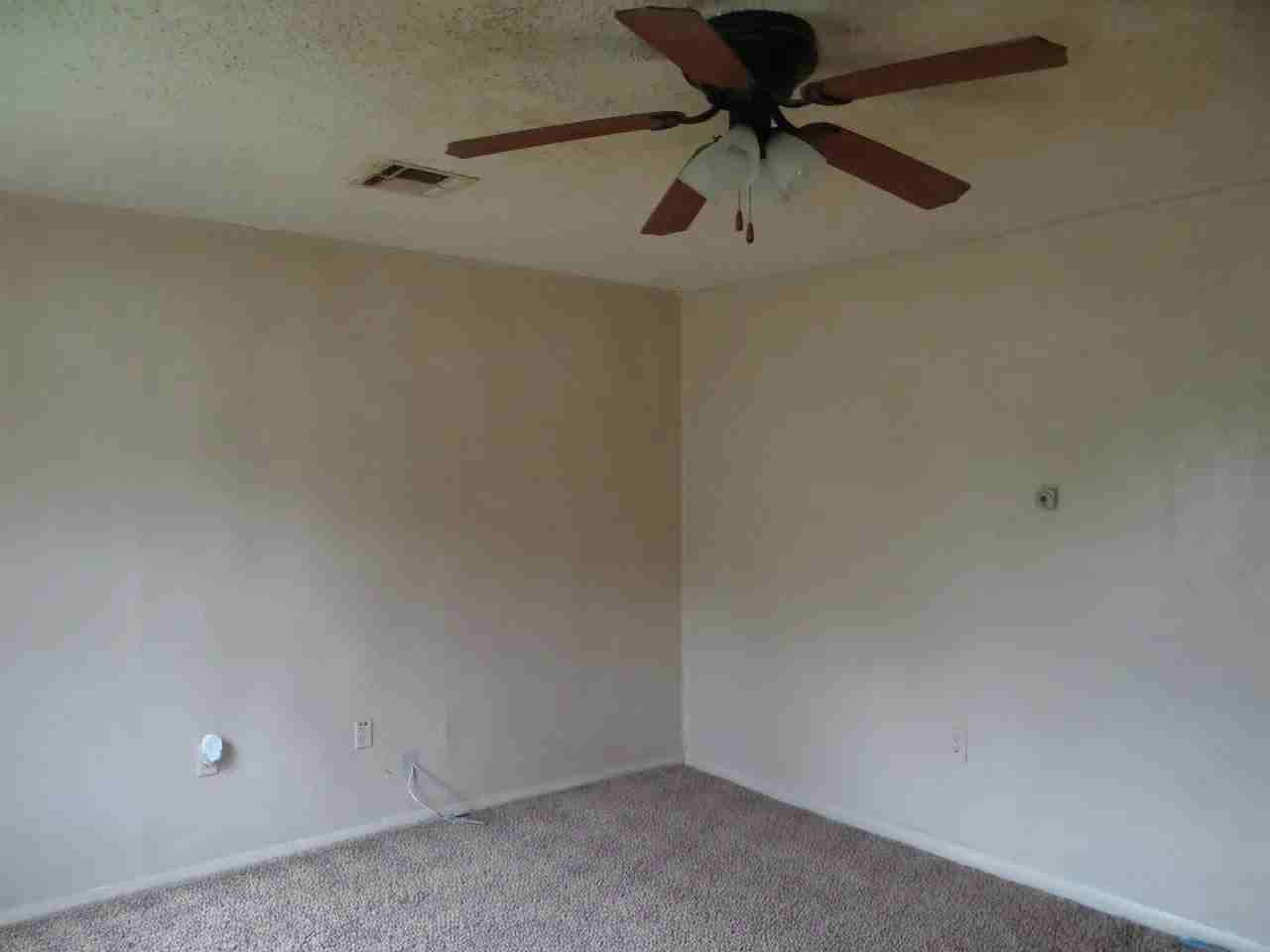 402 N A St #1 - Photo 2 of 8