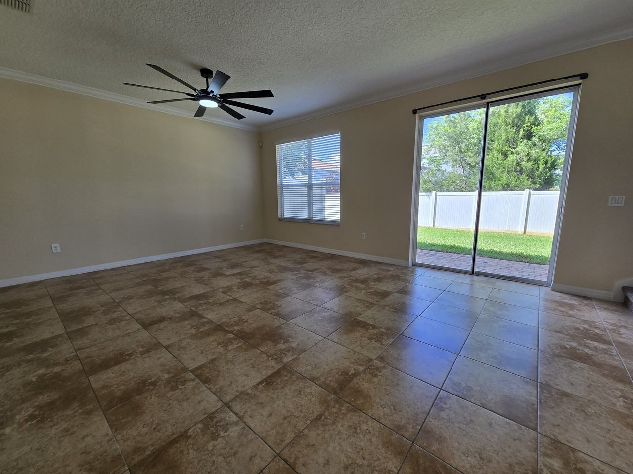 3521 Sanctuary Dr #1 - Photo 4 of 24