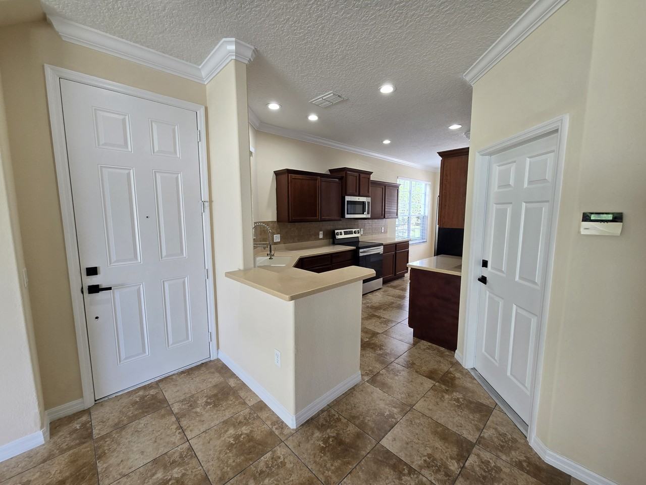 3521 Sanctuary Dr #1 - Photo 5 of 24