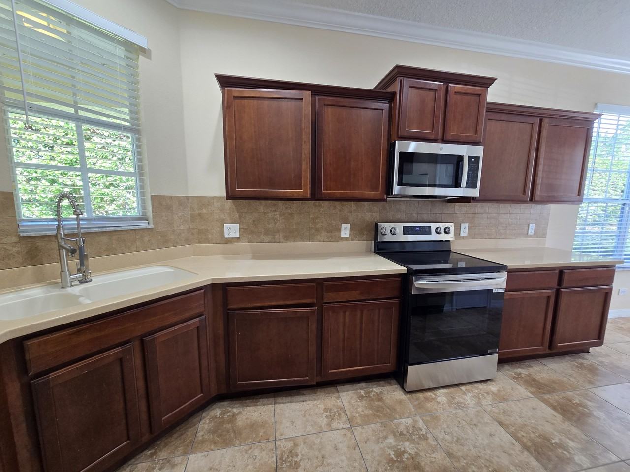 3521 Sanctuary Dr #1 - Photo 6 of 24