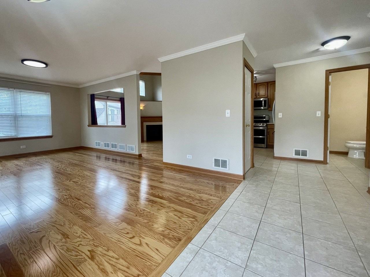 517 WILLOW Way unit: 32-D1-317 - Photo 6 of 36