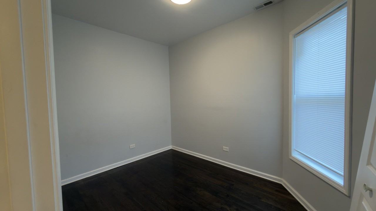 1344 E 72nd Pl Unit 2 - Photo 7 of 20