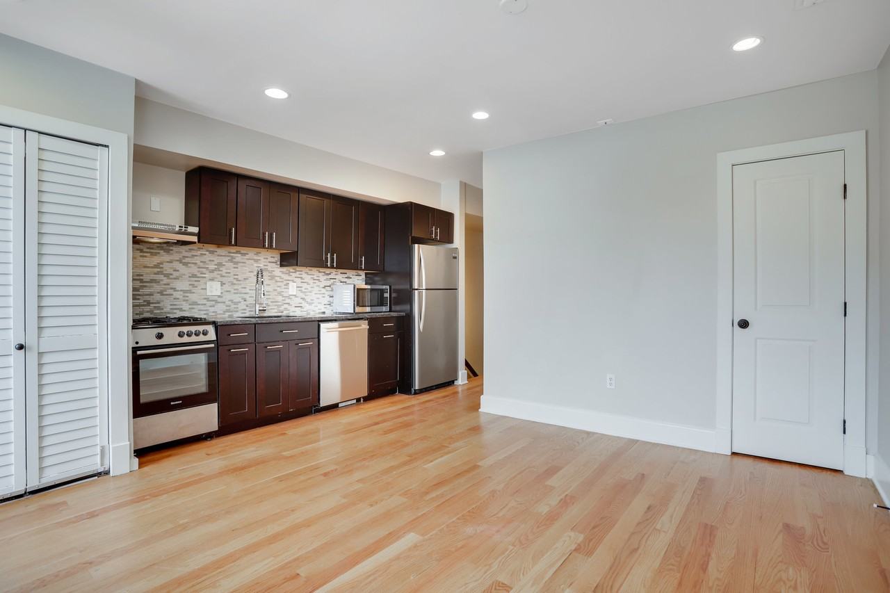 1531 1st St Sw #2 - Photo 4 of 25