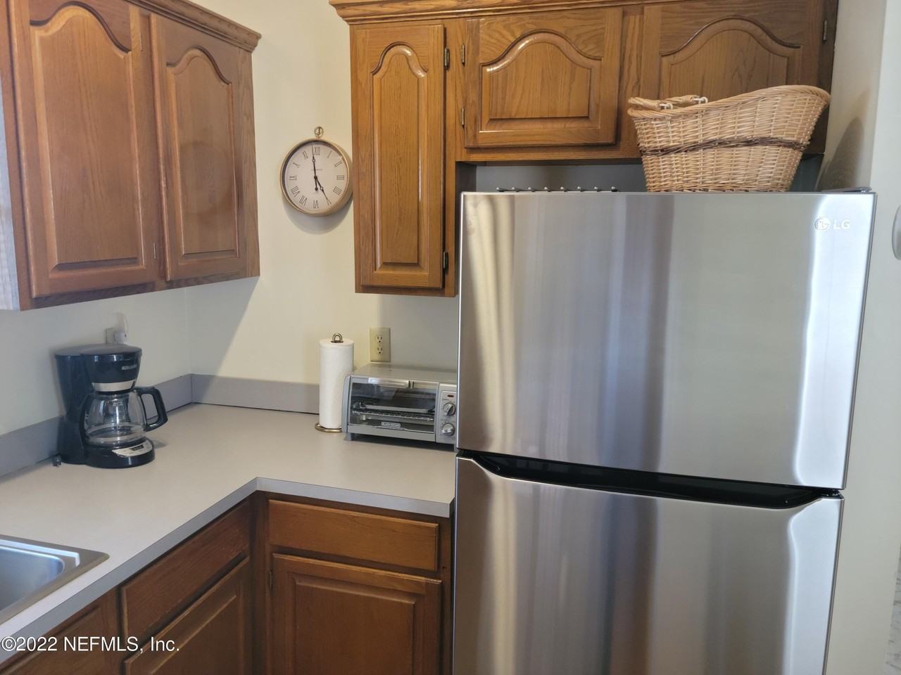 3022 Riverside Ave - Photo 7 of 24