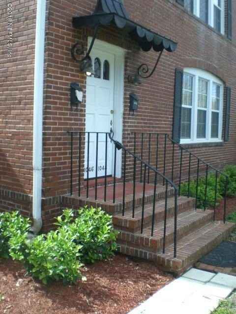 1046 RIVIERA Street unit: Lower - Photo 3 of 18