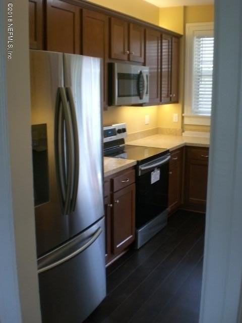 1046 RIVIERA Street unit: Lower - Photo 5 of 18