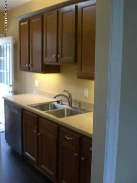 1046 RIVIERA Street unit: Lower - Photo 6 of 18