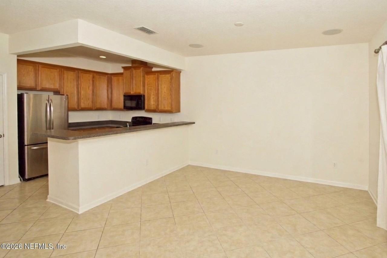 12925 Spring Rain Rd - Photo 3 of 18