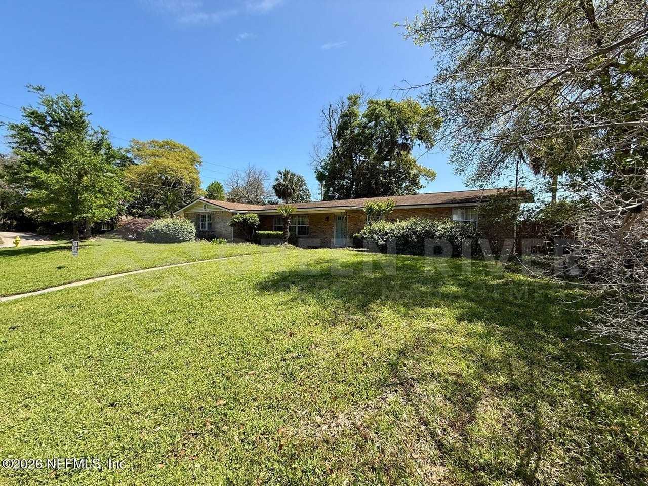 2 Fairway Rd - Photo 2 of 39