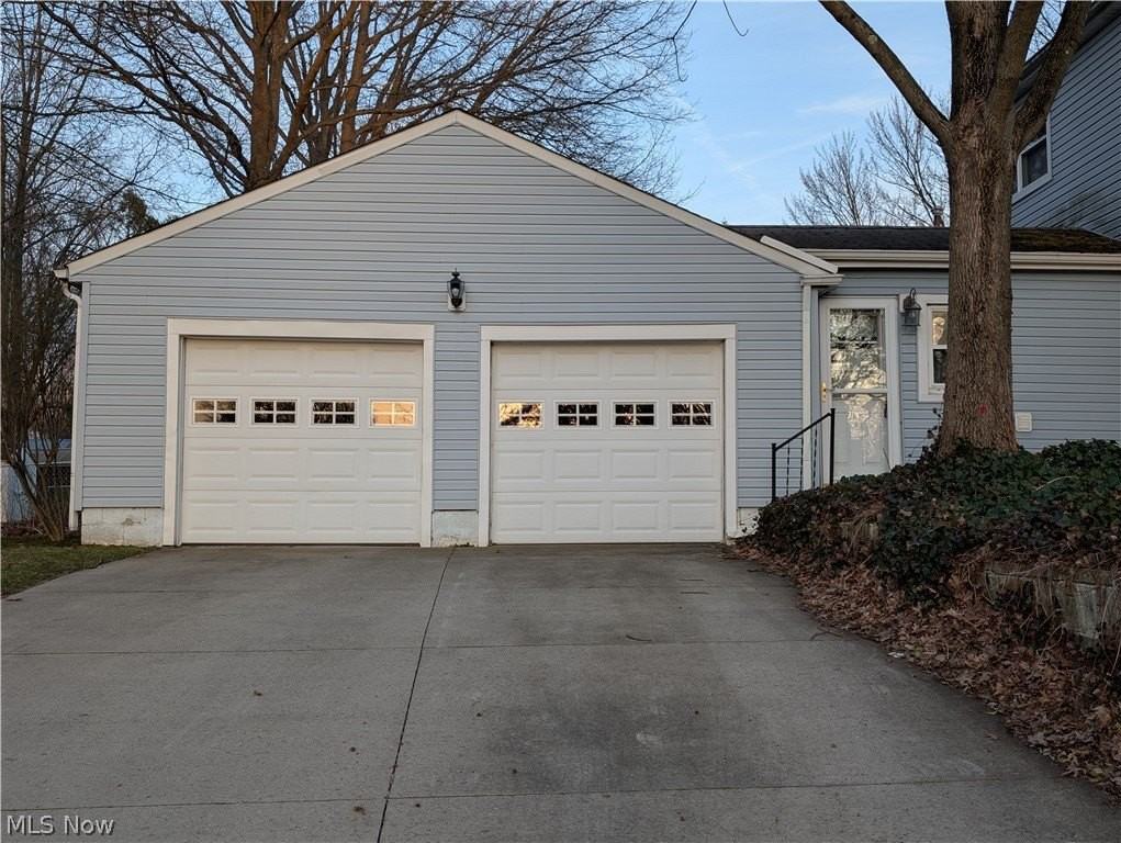 703 Avondale St - Photo 4 of 45