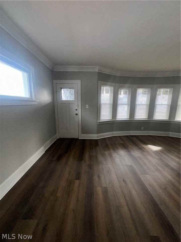 1842 Colonnade Rd - Photo 4 of 12