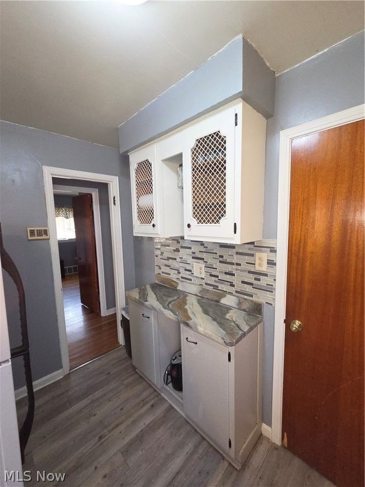 4148 E 189th St - Photo 6 of 21