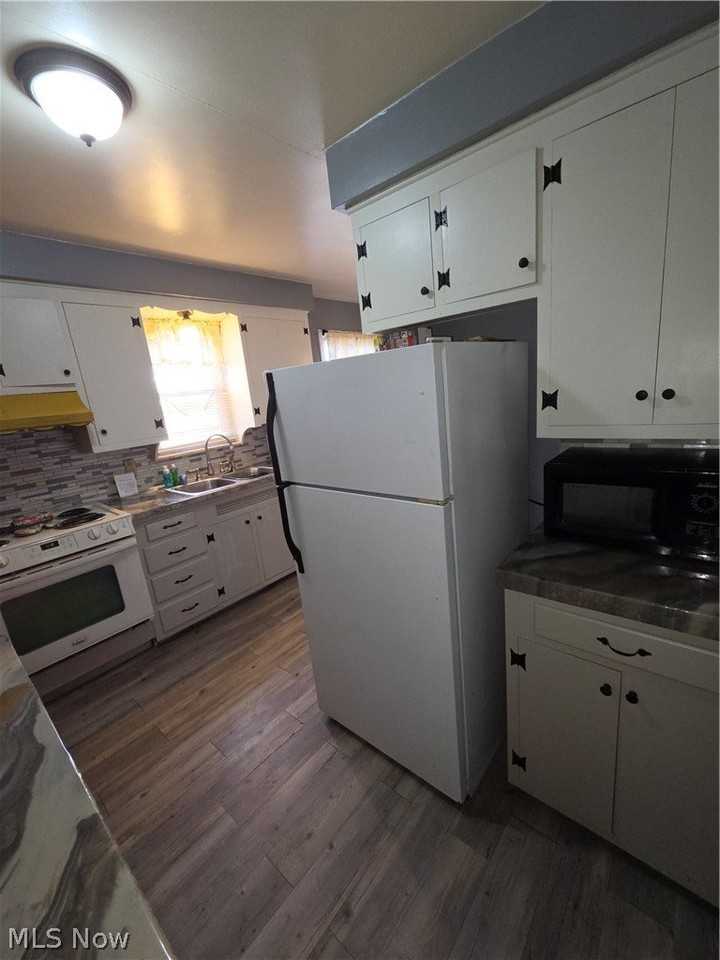 4148 E 189th St - Photo 7 of 21