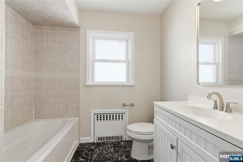 210 Chestnut St - Photo 7 of 14