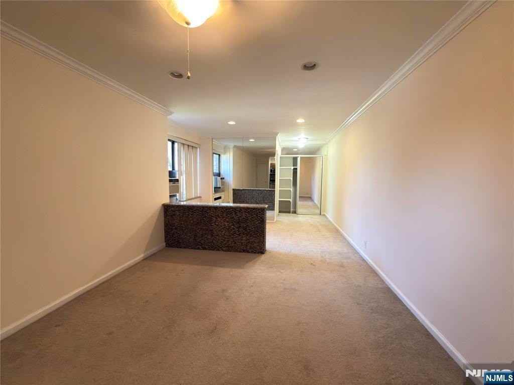 400 Fairview Ave Apt 3d - Photo 5 of 16