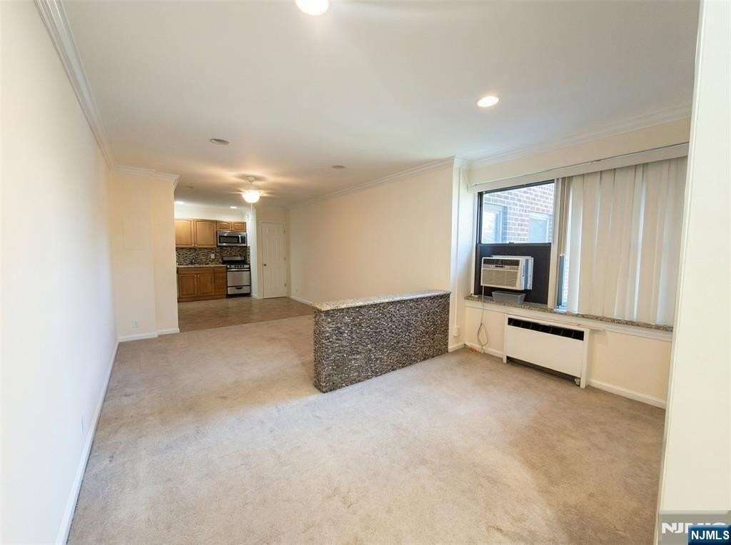 400 Fairview Ave Apt 3d - Photo 7 of 16