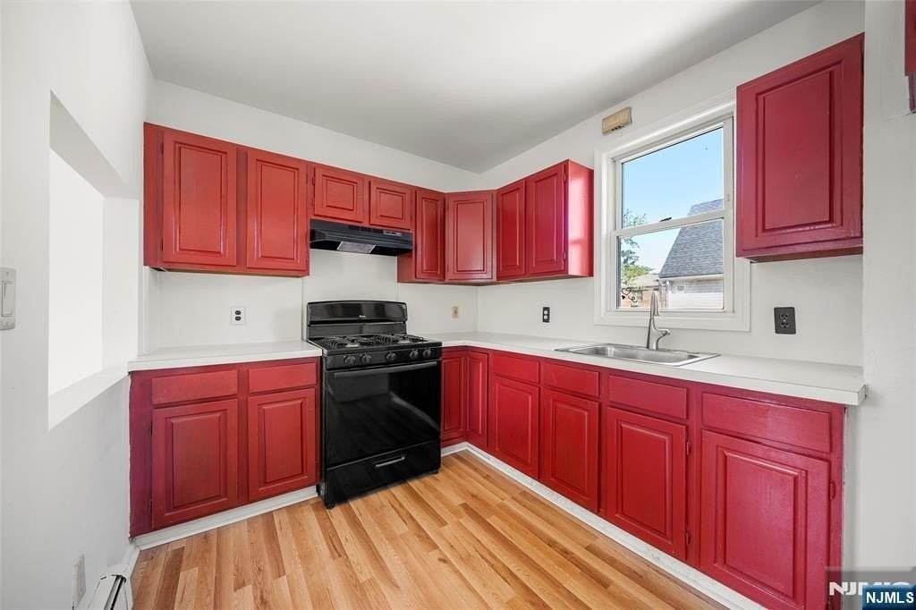 539 Bergen Blvd - Photo 7 of 18