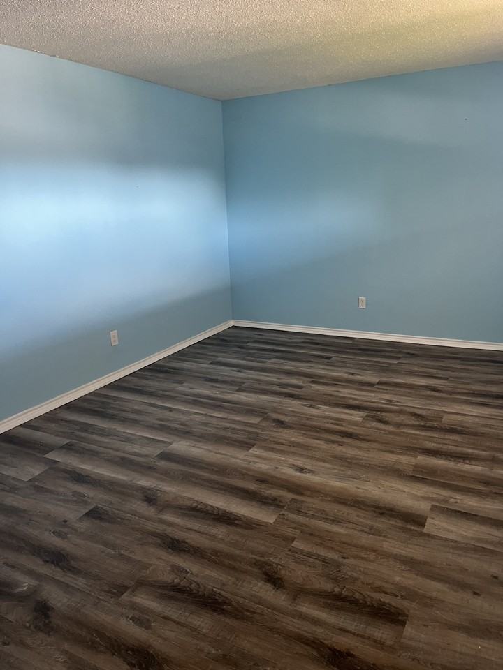 2140 Merriman St #216 - Photo 5 of 18