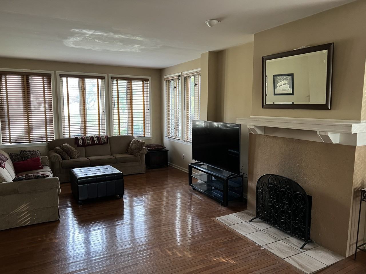 6422 Monitor St #1 - Photo 3 of 18