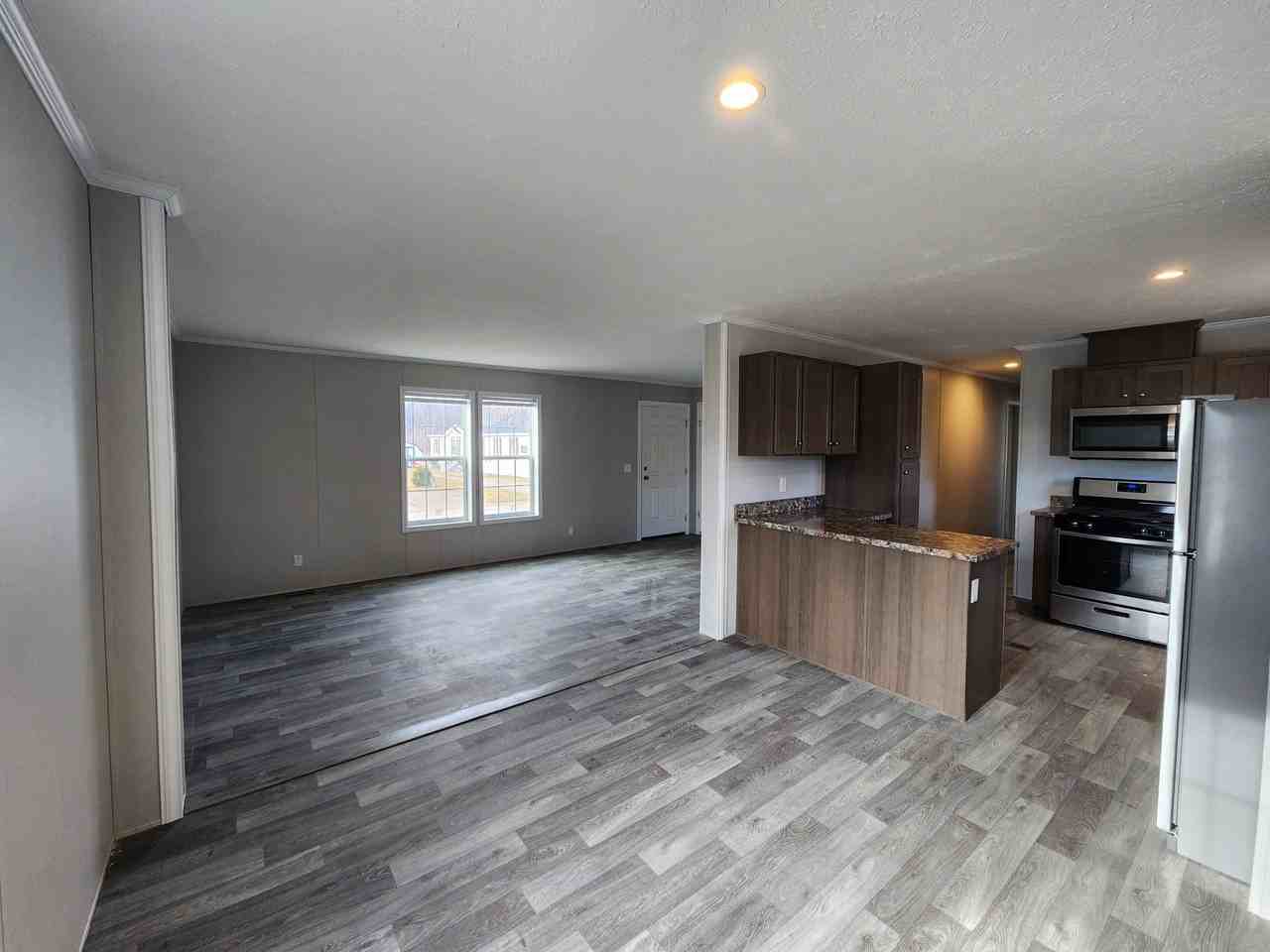 9765 Marina Cir #291 - Photo 4 of 11