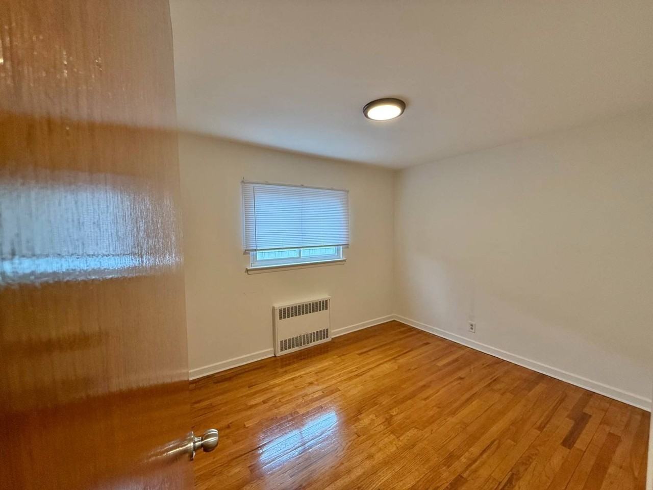 20316 42nd Ave #2ndFL - Photo 7 of 11