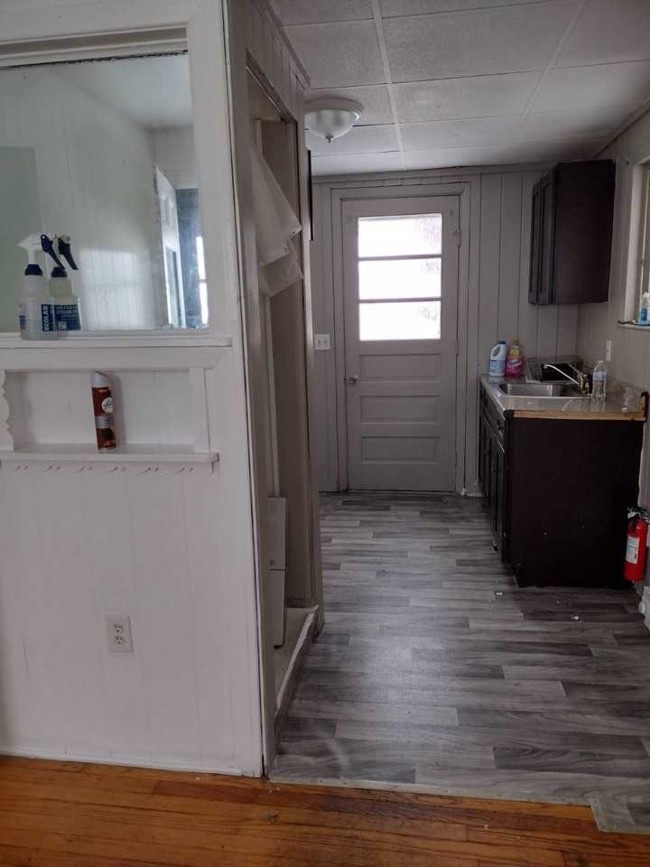 1124 Lenox Ave #2 - Photo 2 of 7