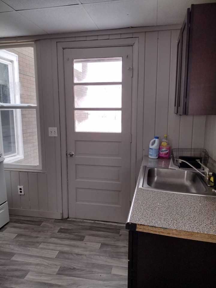 1124 Lenox Ave #2 - Photo 7 of 7