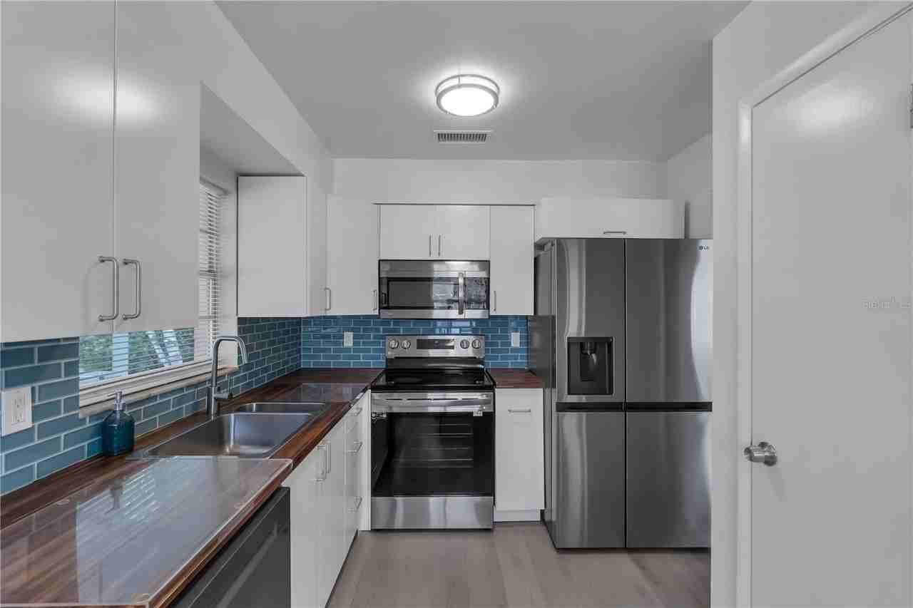 2930 Slippery Rock Ave - Photo 5 of 49