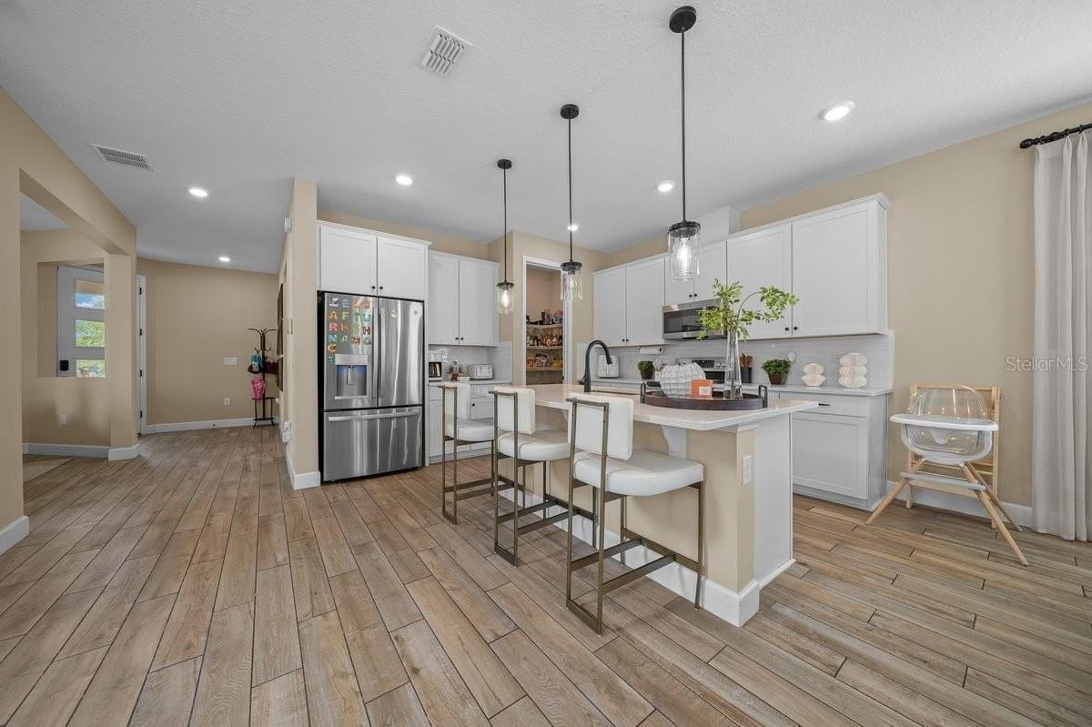 3916 Southern Vista Loop - Photo 7 of 50