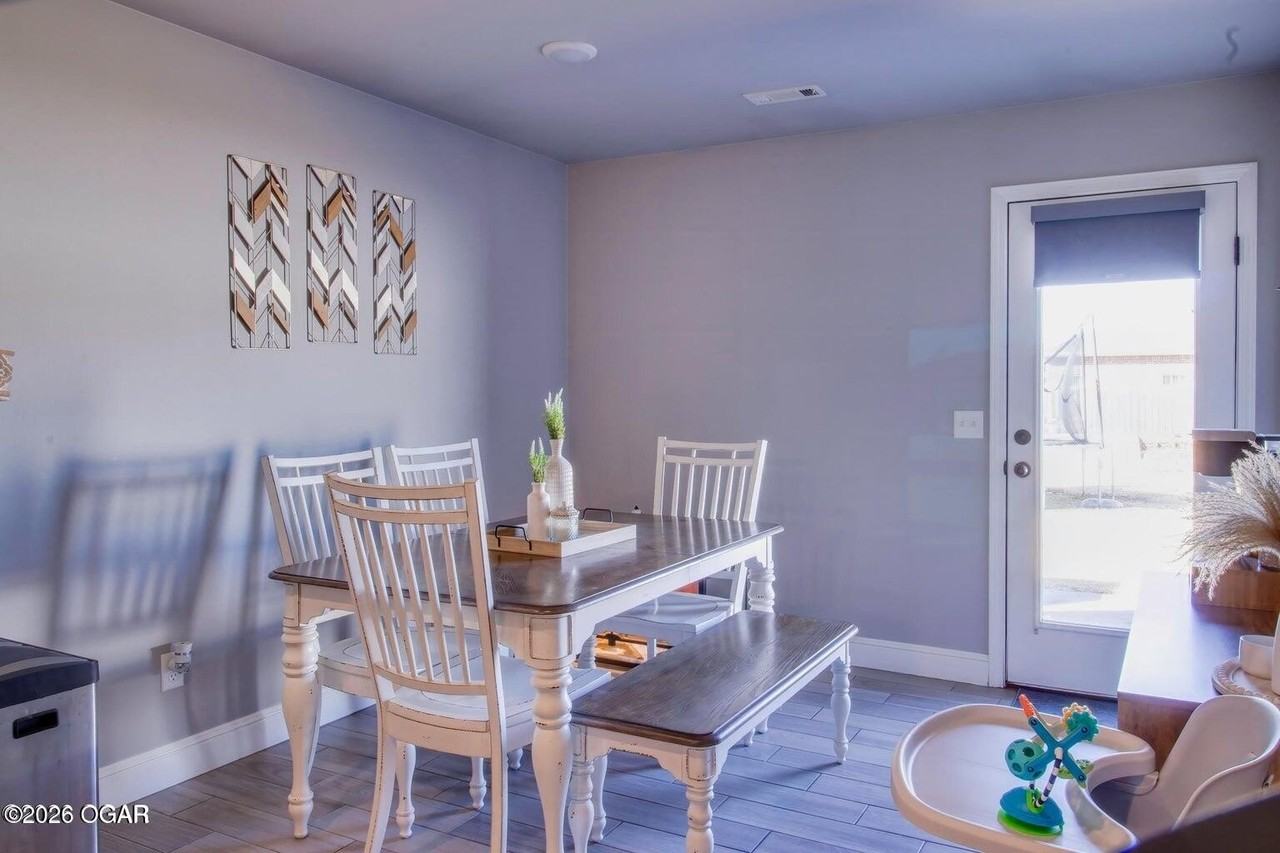 3314 Claire Danielle - Photo 3 of 6