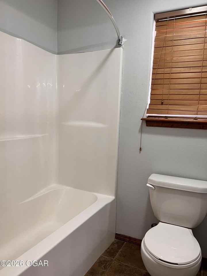 3313 S Kenser Ct - Photo 6 of 14