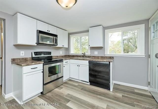 2427 E Mount Hope Ave - Photo 4 of 7