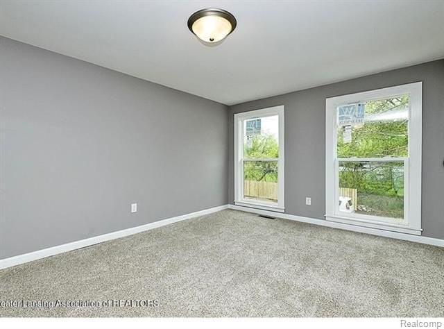 2427 E Mount Hope Ave - Photo 5 of 7