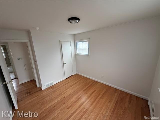 386 Amherst St - Photo 7 of 12