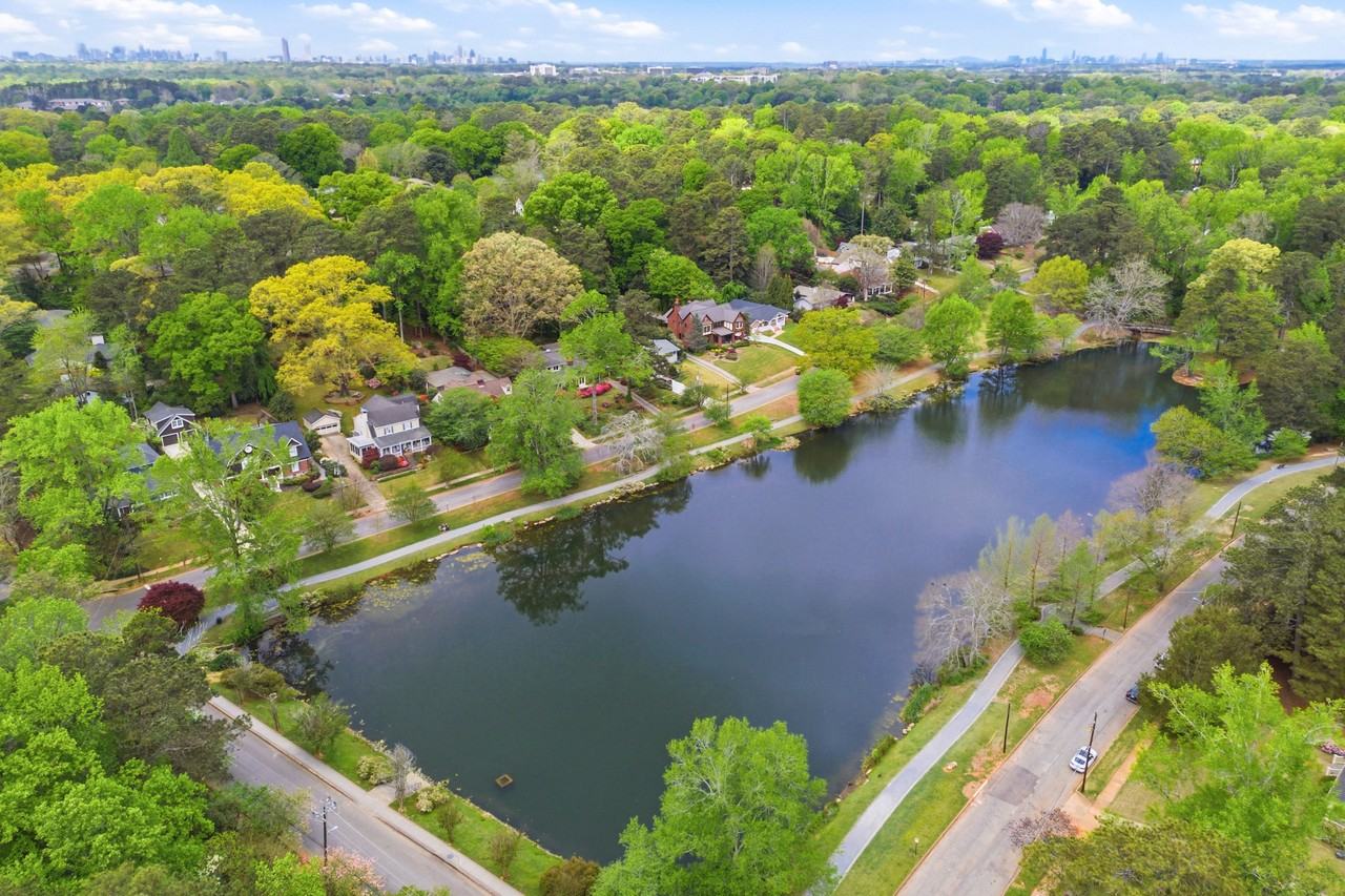 103 Berkeley Rd #1 - Photo 3 of 33