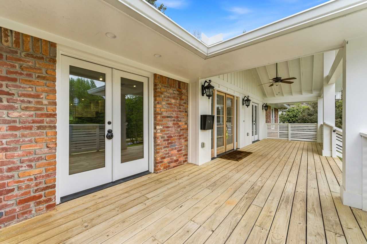 103 Berkeley Rd #1 - Photo 4 of 33