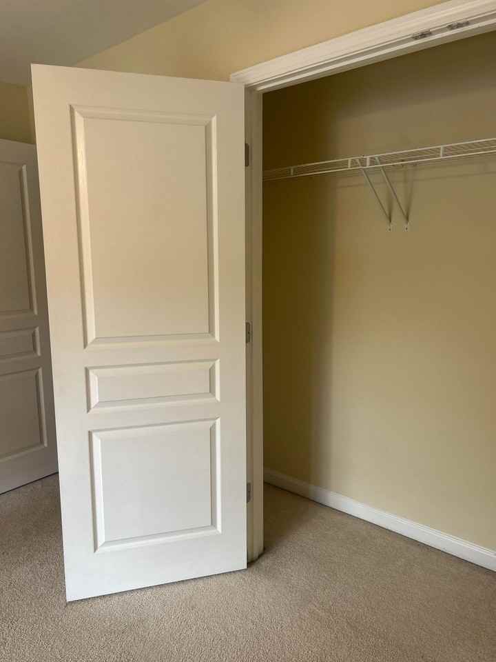 Two Bedrooms Available in this Three Bedroom Flat, Male Applicants! - Photo 7 of 11