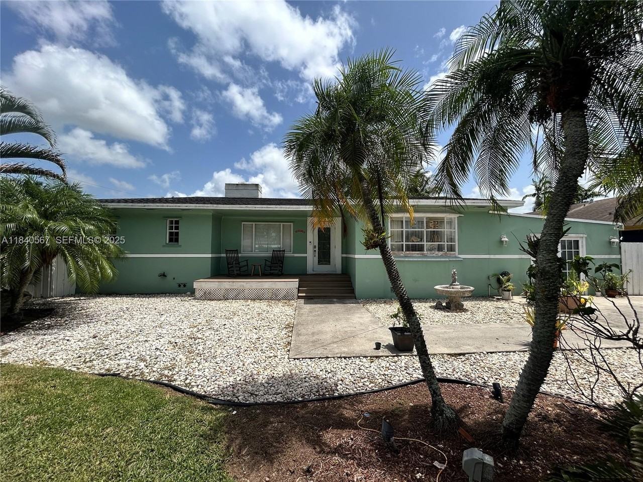 170 Northwest 18th Street - Photo 4 of 4