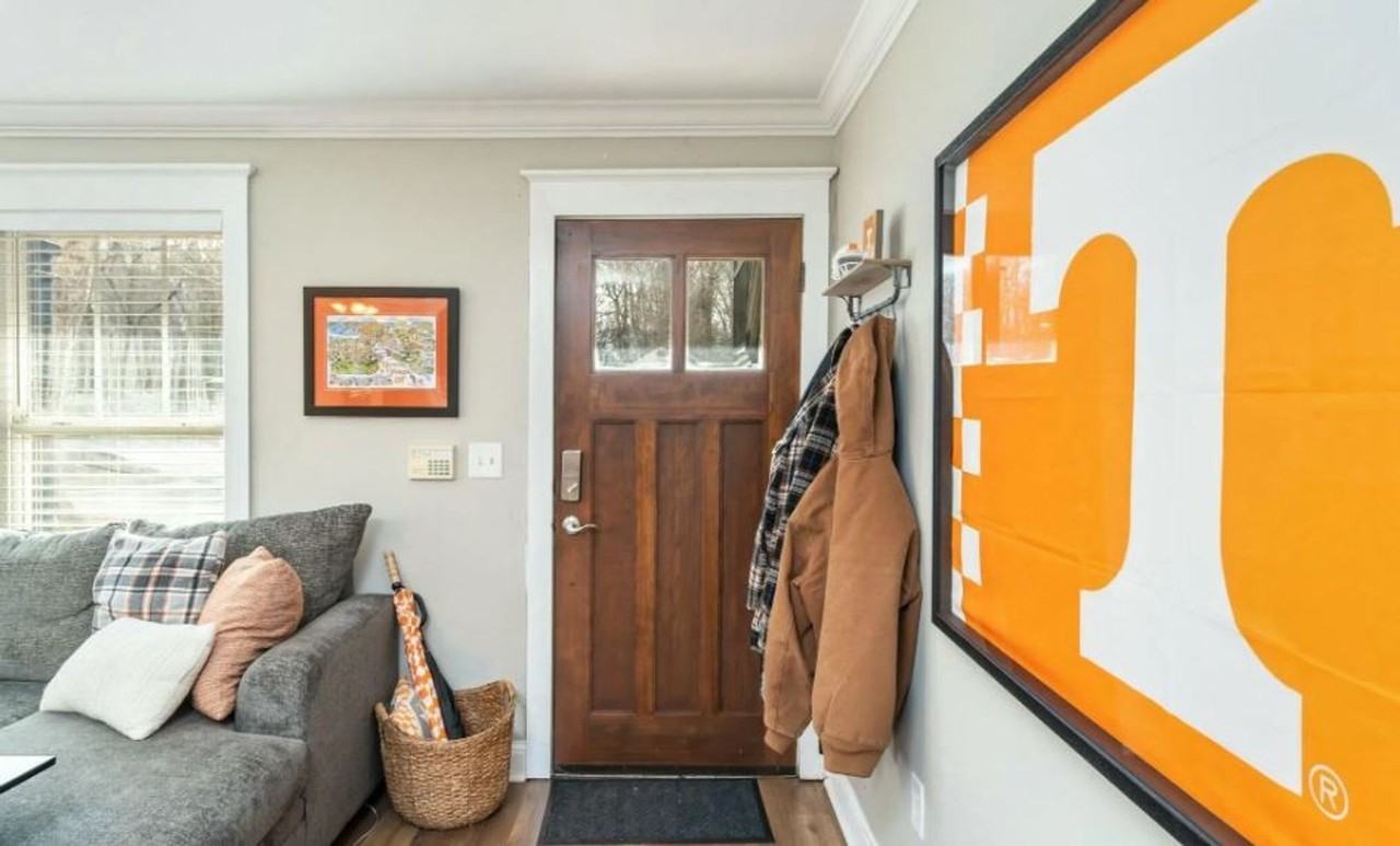 Two Bedrooms Available in this Three Bedroom Flat, Female Applicants! - Photo 5 of 9