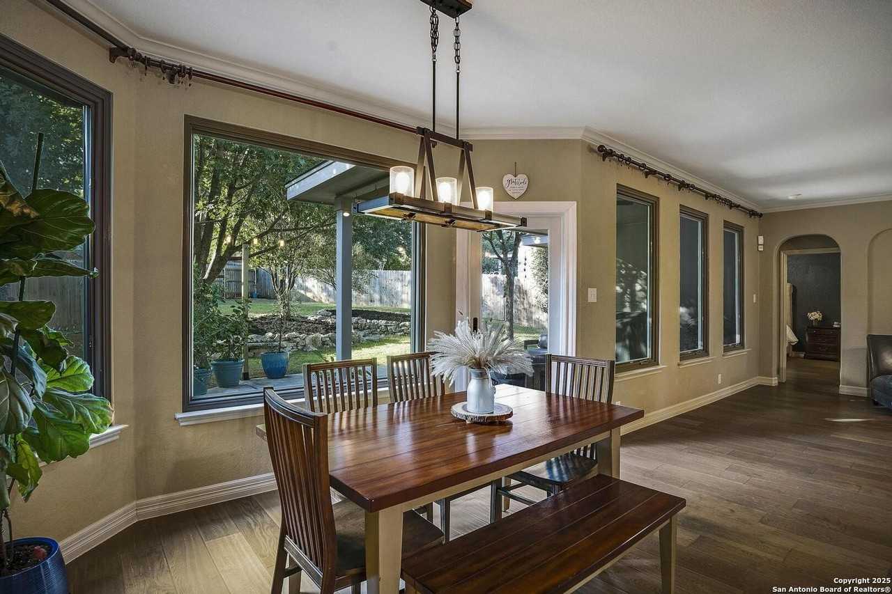 3133 Soledad Ln - Photo 7 of 24