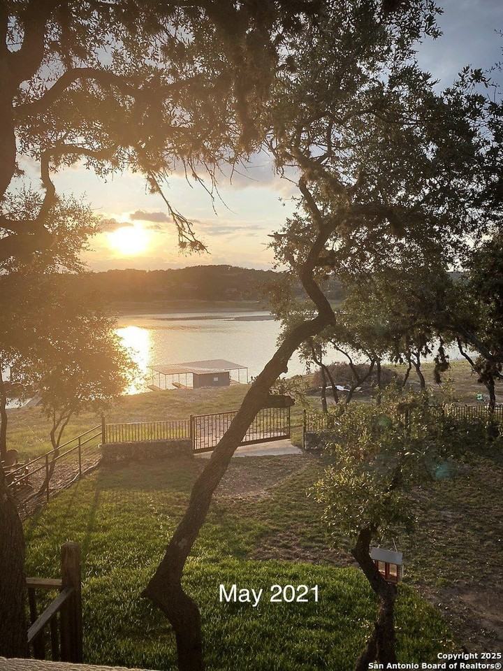 912 Pebble Beach Rd - Photo 2 of 20