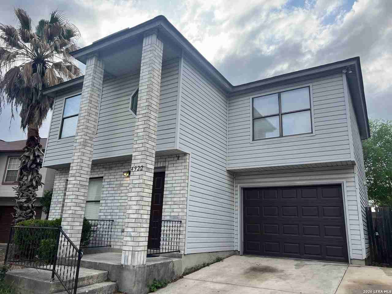 4922 Hilltop Field Dr - Photo 2 of 15