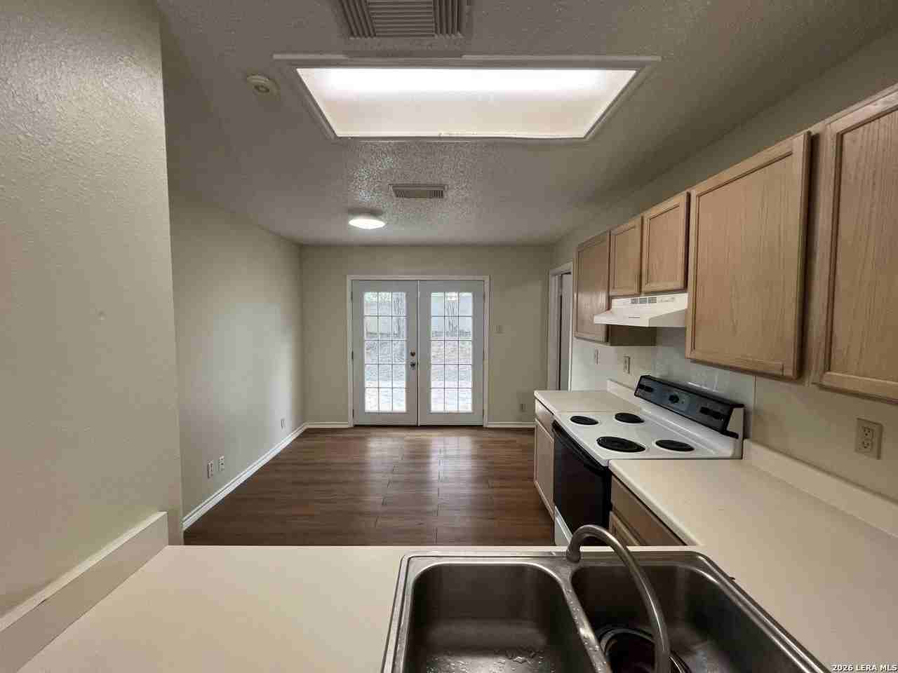 4922 Hilltop Field Dr - Photo 5 of 15